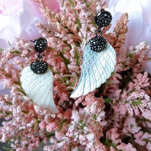 💎NEW💎 NATURAL WHITE SHELL ANGEL WINGS EARRINGS